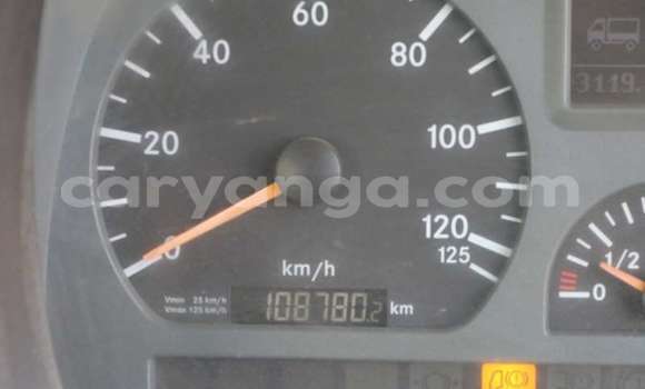 Nunua Ilio tumika Mercedes‒Benz 2628 Silver Lori ndani ya Blantyre nchini Malawi Nunua Ilio tumika Mercedes‒Benz 2628 Silver Lori ndani ya Blantyre nchini Malawi