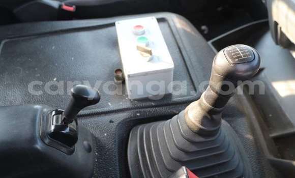 Nunua Ilio tumika Mercedes‒Benz 2628 Silver Lori ndani ya Blantyre nchini Malawi Nunua Ilio tumika Mercedes‒Benz 2628 Silver Lori ndani ya Blantyre nchini Malawi