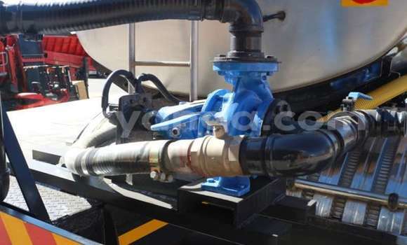 Nunua Ilio tumika Mercedes‒Benz 2628 Silver Lori ndani ya Blantyre nchini Malawi Nunua Ilio tumika Mercedes‒Benz 2628 Silver Lori ndani ya Blantyre nchini Malawi