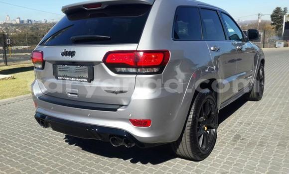 Nunua Ilio tumika Jeep Cherokee Silver Gari ndani ya Blantyre nchini Malawi Nunua Ilio tumika Jeep Cherokee Silver Gari ndani ya Blantyre nchini Malawi