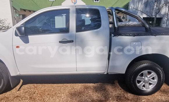 Buy Used Isuzu KB White Car in Blantyre in Malawi Buy Used Isuzu KB White Car in Blantyre in Malawi