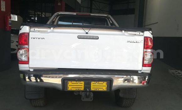 Buy Used Toyota Hilux White Car in Blantyre in Malawi Buy Used Toyota Hilux White Car in Blantyre in Malawi