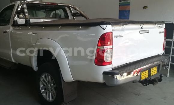 Buy Used Toyota Hilux White Car in Blantyre in Malawi Buy Used Toyota Hilux White Car in Blantyre in Malawi