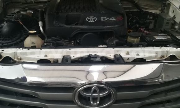 Buy Used Toyota Hilux White Car in Blantyre in Malawi Buy Used Toyota Hilux White Car in Blantyre in Malawi