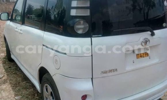Acheter Occasion Voiture Toyota Sienta Blanc à Blantyre, Malawi Acheter Occasion Voiture Toyota Sienta Blanc à Blantyre, Malawi