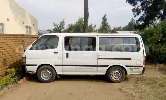 Acheter Occasion Voiture Toyota Hiace Blanc à Blantyre, Malawi Acheter Occasion Voiture Toyota Hiace Blanc à Blantyre, Malawi