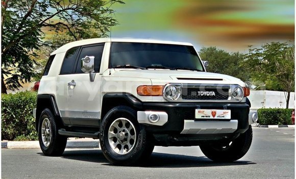 Buy Import Toyota FJ Cruiser White Car in Import - Dubai in Malawi Buy Import Toyota FJ Cruiser White Car in Import - Dubai in Malawi