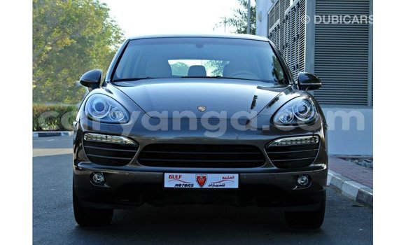 Acheter Import Voiture Porsche Cayenne Marron à Import - Dubai, Malawi Acheter Import Voiture Porsche Cayenne Marron à Import - Dubai, Malawi