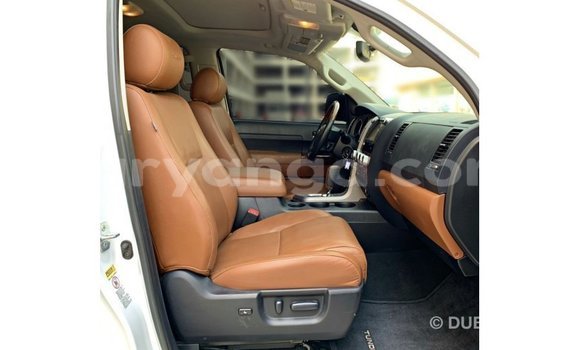 Buy Import Toyota Tundra White Car in Import - Dubai in Malawi Buy Import Toyota Tundra White Car in Import - Dubai in Malawi