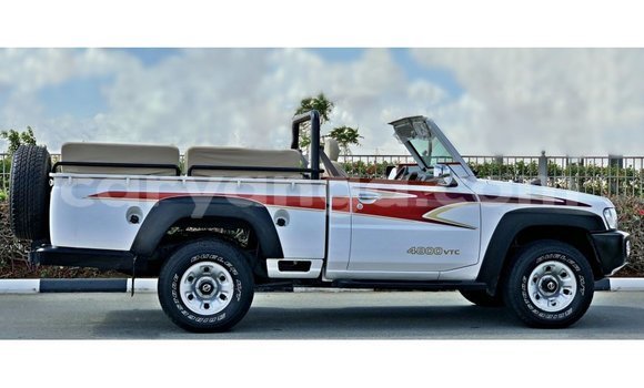 Acheter Import Voiture Nissan Patrol Blanc à Import - Dubai, Malawi Acheter Import Voiture Nissan Patrol Blanc à Import - Dubai, Malawi