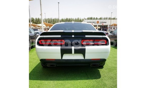 Buy Import Dodge Challenger White Car in Import - Dubai in Malawi Buy Import Dodge Challenger White Car in Import - Dubai in Malawi