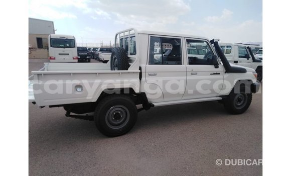 Buy Import Toyota Land Cruiser White Car in Import - Dubai in Malawi Buy Import Toyota Land Cruiser White Car in Import - Dubai in Malawi