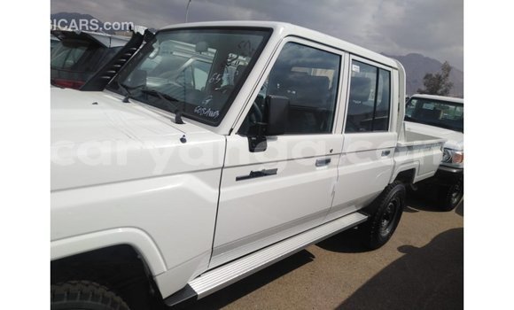 Nunua Imported Toyota Land Cruiser White Gari ndani ya Import - Dubai nchini Malawi Nunua Imported Toyota Land Cruiser White Gari ndani ya Import - Dubai nchini Malawi