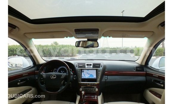 Acheter Import Voiture Lexus LS Blanc à Import - Dubai, Malawi Acheter Import Voiture Lexus LS Blanc à Import - Dubai, Malawi