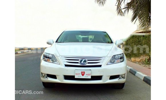 Acheter Import Voiture Lexus LS Blanc à Import - Dubai, Malawi Acheter Import Voiture Lexus LS Blanc à Import - Dubai, Malawi