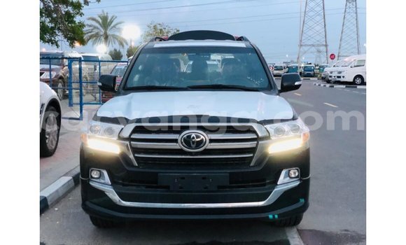 Nunua Imported Toyota Land Cruiser Black Gari ndani ya Import - Dubai nchini Malawi Nunua Imported Toyota Land Cruiser Black Gari ndani ya Import - Dubai nchini Malawi