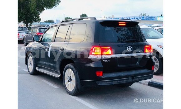 Nunua Imported Toyota Land Cruiser Black Gari ndani ya Import - Dubai nchini Malawi Nunua Imported Toyota Land Cruiser Black Gari ndani ya Import - Dubai nchini Malawi