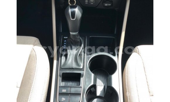 Acheter Import Voiture Hyundai Tucson Rouge à Import - Dubai, Malawi Acheter Import Voiture Hyundai Tucson Rouge à Import - Dubai, Malawi