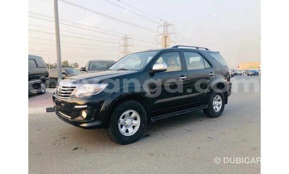 Acheter Import Voiture Toyota Fortuner Noir à Import - Dubai, Malawi Acheter Import Voiture Toyota Fortuner Noir à Import - Dubai, Malawi