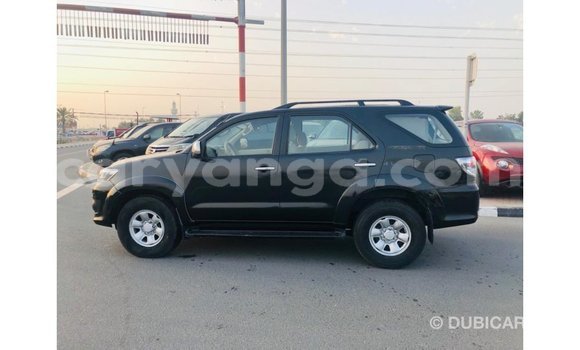 Acheter Import Voiture Toyota Fortuner Noir à Import - Dubai, Malawi Acheter Import Voiture Toyota Fortuner Noir à Import - Dubai, Malawi