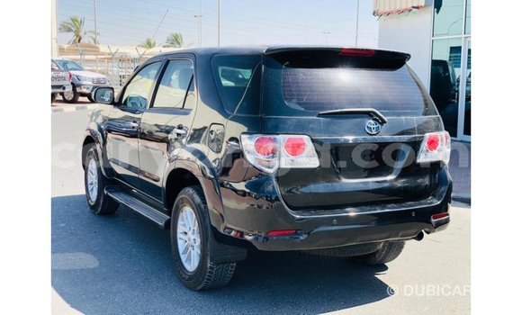 Acheter Import Voiture Toyota Fortuner Noir à Import - Dubai, Malawi Acheter Import Voiture Toyota Fortuner Noir à Import - Dubai, Malawi