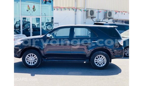 Acheter Import Voiture Toyota Fortuner Noir à Import - Dubai, Malawi Acheter Import Voiture Toyota Fortuner Noir à Import - Dubai, Malawi