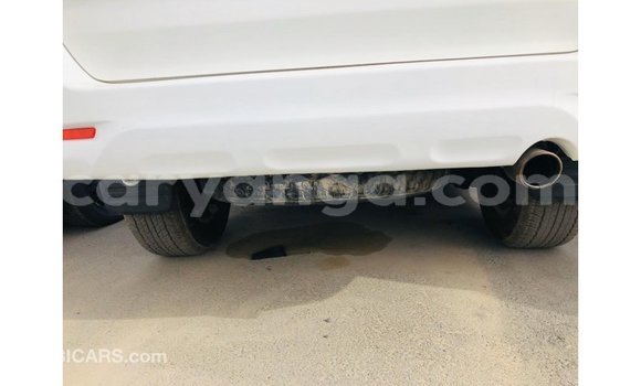 Acheter Import Voiture Toyota Fortuner Blanc à Import - Dubai, Malawi Acheter Import Voiture Toyota Fortuner Blanc à Import - Dubai, Malawi