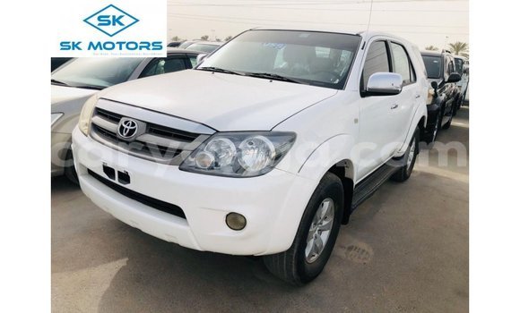 Buy Import Toyota Fortuner White Car in Import - Dubai in Malawi
