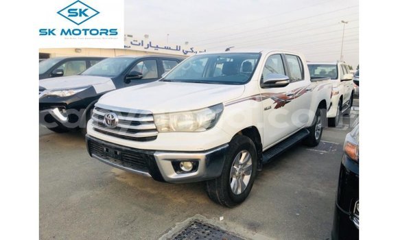 Nunua Imported Toyota Hilux White Gari ndani ya Import - Dubai nchini Malawi Nunua Imported Toyota Hilux White Gari ndani ya Import - Dubai nchini Malawi