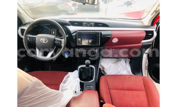 Nunua Imported Toyota Hilux White Gari ndani ya Import - Dubai nchini Malawi Nunua Imported Toyota Hilux White Gari ndani ya Import - Dubai nchini Malawi