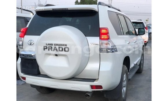 Acheter Import Voiture Toyota Prado Blanc à Import - Dubai, Malawi Acheter Import Voiture Toyota Prado Blanc à Import - Dubai, Malawi