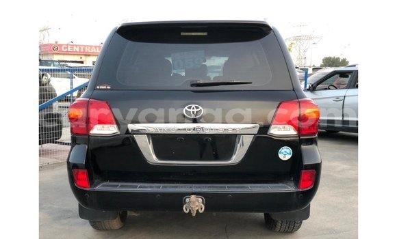 Nunua Imported Toyota Land Cruiser Black Gari ndani ya Import - Dubai nchini Malawi Nunua Imported Toyota Land Cruiser Black Gari ndani ya Import - Dubai nchini Malawi