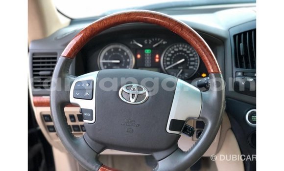 Nunua Imported Toyota Land Cruiser Black Gari ndani ya Import - Dubai nchini Malawi Nunua Imported Toyota Land Cruiser Black Gari ndani ya Import - Dubai nchini Malawi