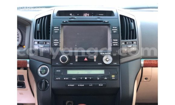 Nunua Imported Toyota Land Cruiser Black Gari ndani ya Import - Dubai nchini Malawi Nunua Imported Toyota Land Cruiser Black Gari ndani ya Import - Dubai nchini Malawi