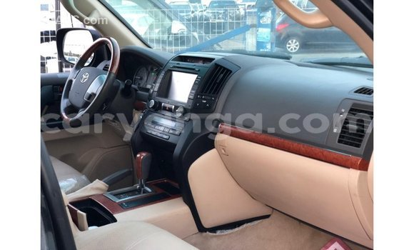 Nunua Imported Toyota Land Cruiser Black Gari ndani ya Import - Dubai nchini Malawi Nunua Imported Toyota Land Cruiser Black Gari ndani ya Import - Dubai nchini Malawi