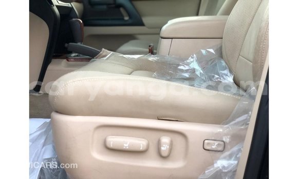 Nunua Imported Toyota Land Cruiser Black Gari ndani ya Import - Dubai nchini Malawi Nunua Imported Toyota Land Cruiser Black Gari ndani ya Import - Dubai nchini Malawi