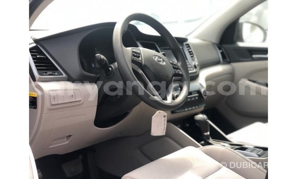 Nunua Imported Hyundai Tucson Black Gari ndani ya Import - Dubai nchini Malawi Nunua Imported Hyundai Tucson Black Gari ndani ya Import - Dubai nchini Malawi
