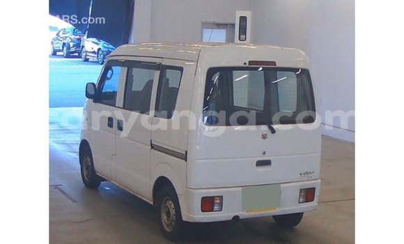 Nunua Imported Suzuki Every White Gari ndani ya Import - Dubai nchini Malawi Nunua Imported Suzuki Every White Gari ndani ya Import - Dubai nchini Malawi