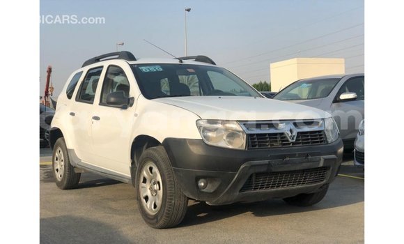 Nunua Imported Renault Duster White Gari ndani ya Import - Dubai nchini Malawi Nunua Imported Renault Duster White Gari ndani ya Import - Dubai nchini Malawi