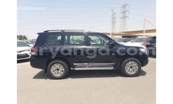 Nunua Imported Toyota Land Cruiser Black Gari ndani ya Import - Dubai nchini Malawi Nunua Imported Toyota Land Cruiser Black Gari ndani ya Import - Dubai nchini Malawi