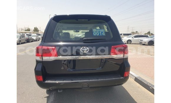 Nunua Imported Toyota Land Cruiser Black Gari ndani ya Import - Dubai nchini Malawi Nunua Imported Toyota Land Cruiser Black Gari ndani ya Import - Dubai nchini Malawi