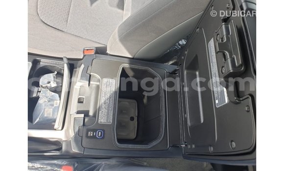 Nunua Imported Toyota Land Cruiser Black Gari ndani ya Import - Dubai nchini Malawi Nunua Imported Toyota Land Cruiser Black Gari ndani ya Import - Dubai nchini Malawi