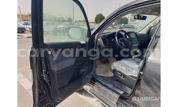 Nunua Imported Toyota Land Cruiser Black Gari ndani ya Import - Dubai nchini Malawi Nunua Imported Toyota Land Cruiser Black Gari ndani ya Import - Dubai nchini Malawi