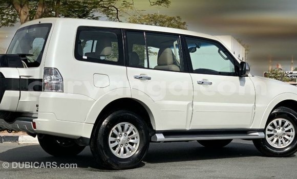 Buy Import Mitsubishi Pajero White Car in Import - Dubai in Malawi Buy Import Mitsubishi Pajero White Car in Import - Dubai in Malawi