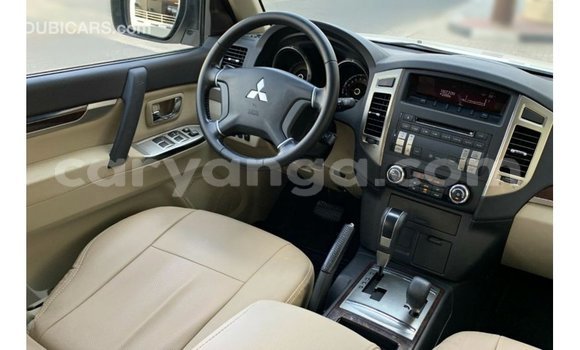 Buy Import Mitsubishi Pajero White Car in Import - Dubai in Malawi Buy Import Mitsubishi Pajero White Car in Import - Dubai in Malawi