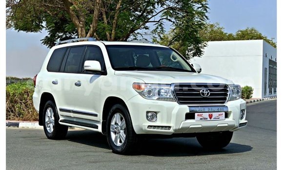 Buy Import Toyota Land Cruiser White Car in Import - Dubai in Malawi Buy Import Toyota Land Cruiser White Car in Import - Dubai in Malawi