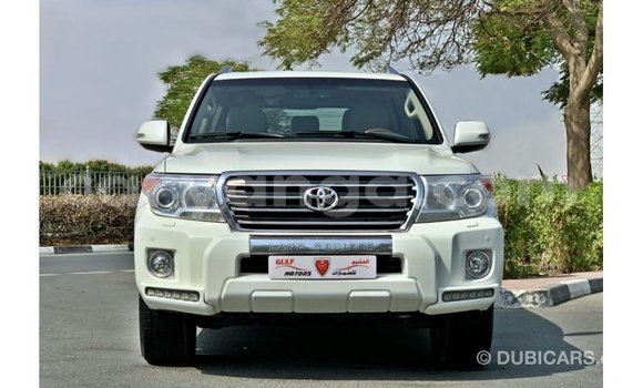 Buy Import Toyota Land Cruiser White Car in Import - Dubai in Malawi Buy Import Toyota Land Cruiser White Car in Import - Dubai in Malawi