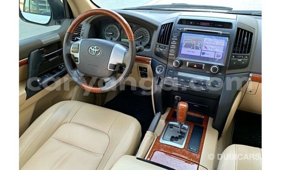 Buy Import Toyota Land Cruiser White Car in Import - Dubai in Malawi Buy Import Toyota Land Cruiser White Car in Import - Dubai in Malawi