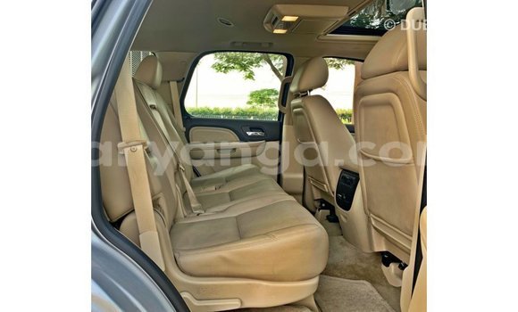 Acheter Import Voiture GMC Yukon Autre à Import - Dubai, Malawi Acheter Import Voiture GMC Yukon Autre à Import - Dubai, Malawi