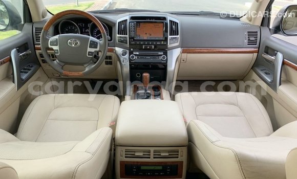 Buy Import Toyota Land Cruiser White Car in Import - Dubai in Malawi Buy Import Toyota Land Cruiser White Car in Import - Dubai in Malawi